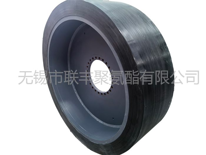在砂磨機(jī)的使用過程中及時更換和維護(hù)聚氨酯配件對于保證設(shè)備的工作效率和延長設(shè)備使用壽命具有重要意義
